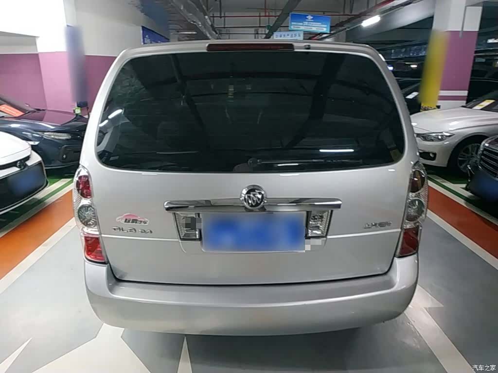 Buick GL8, 2016 6