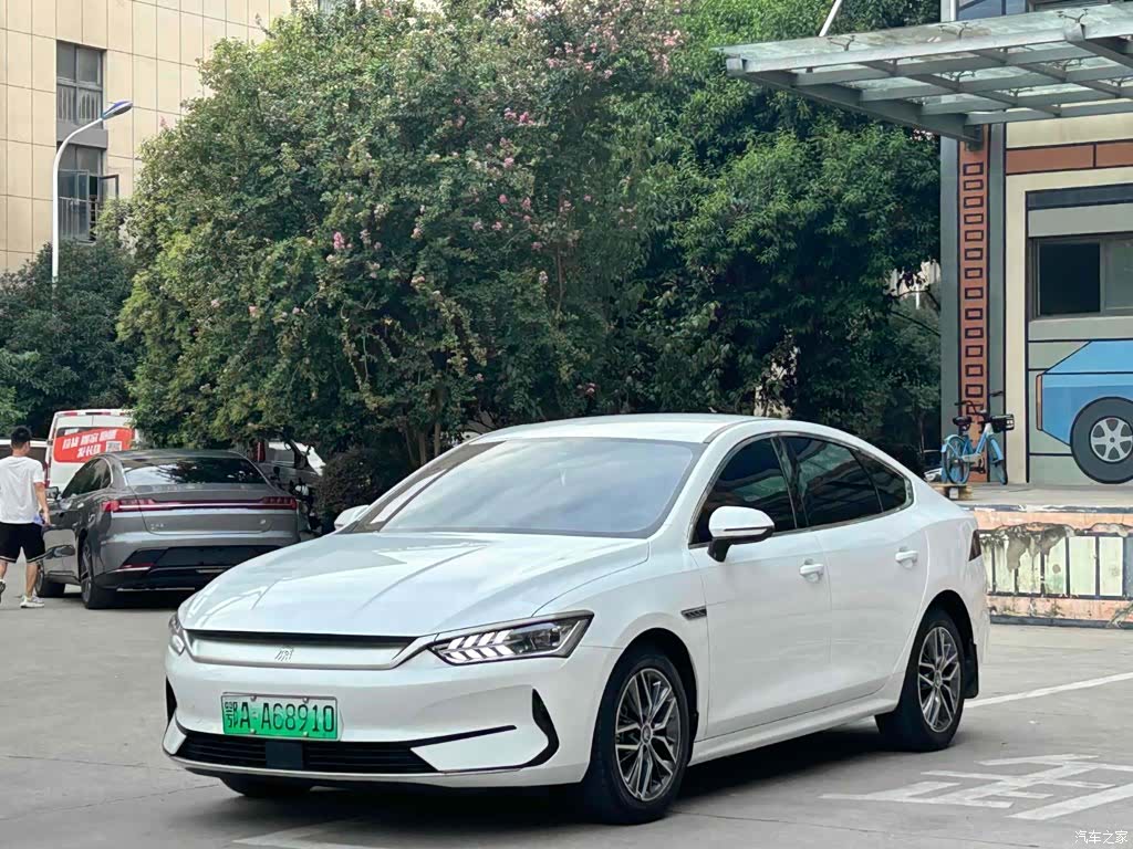 BYD Qin, 2023 1