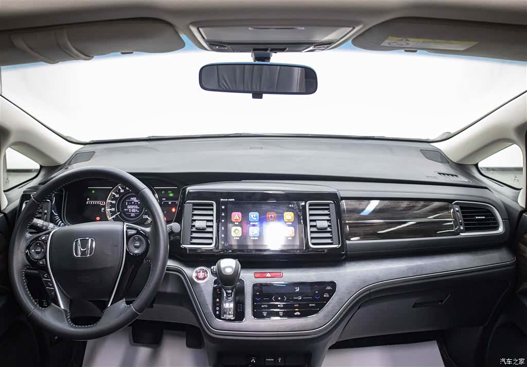 Honda Elysion, 2016 15