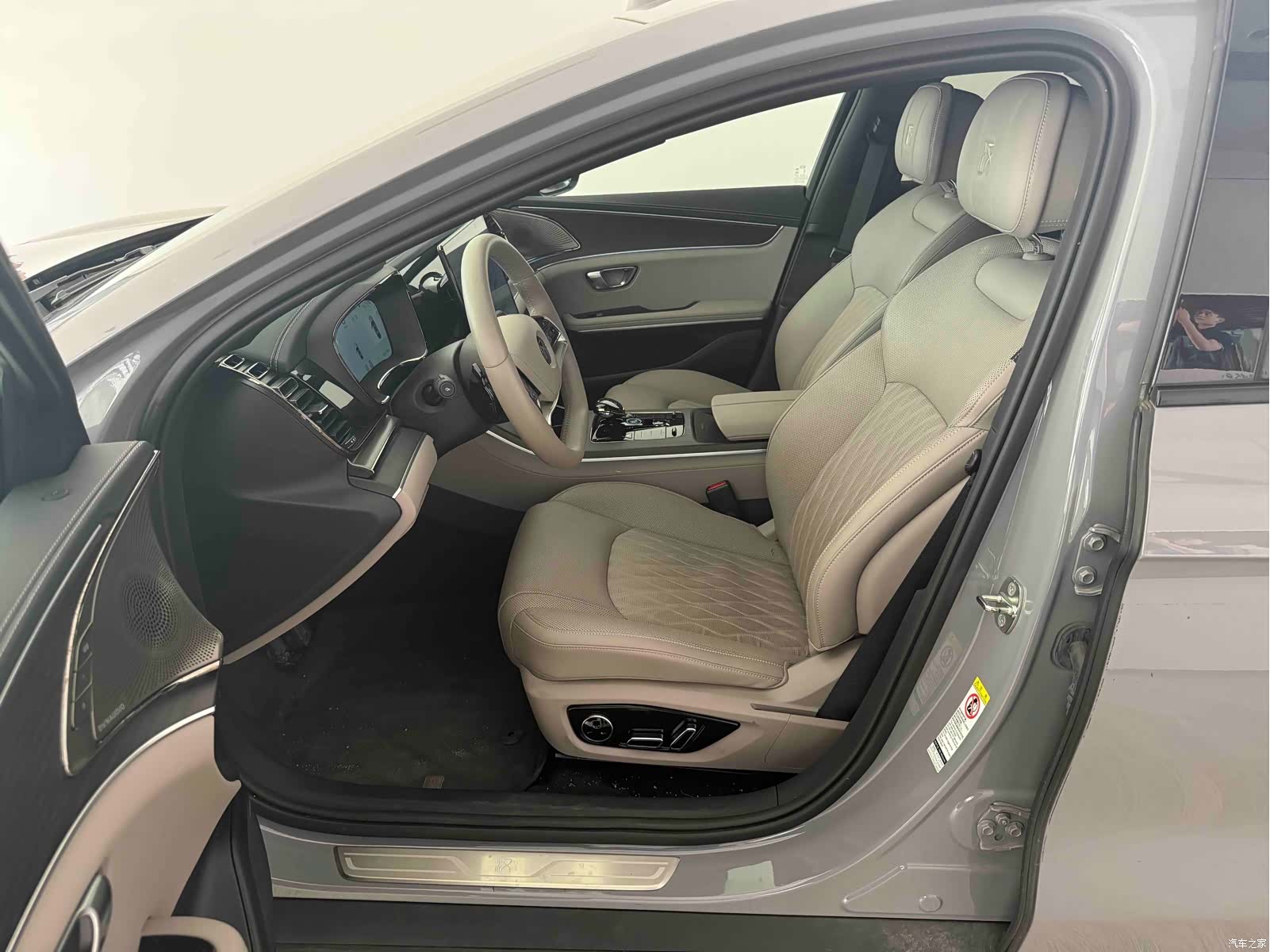 BYD Han, 2025 4