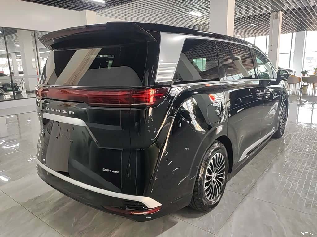 Denza D9, 2023 7