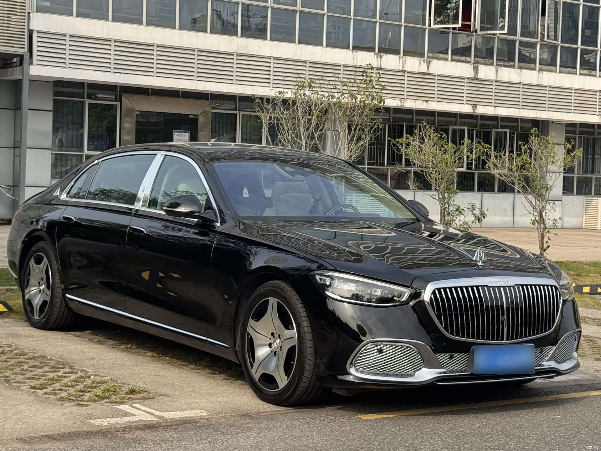 Maybach S-Class, 2023 2