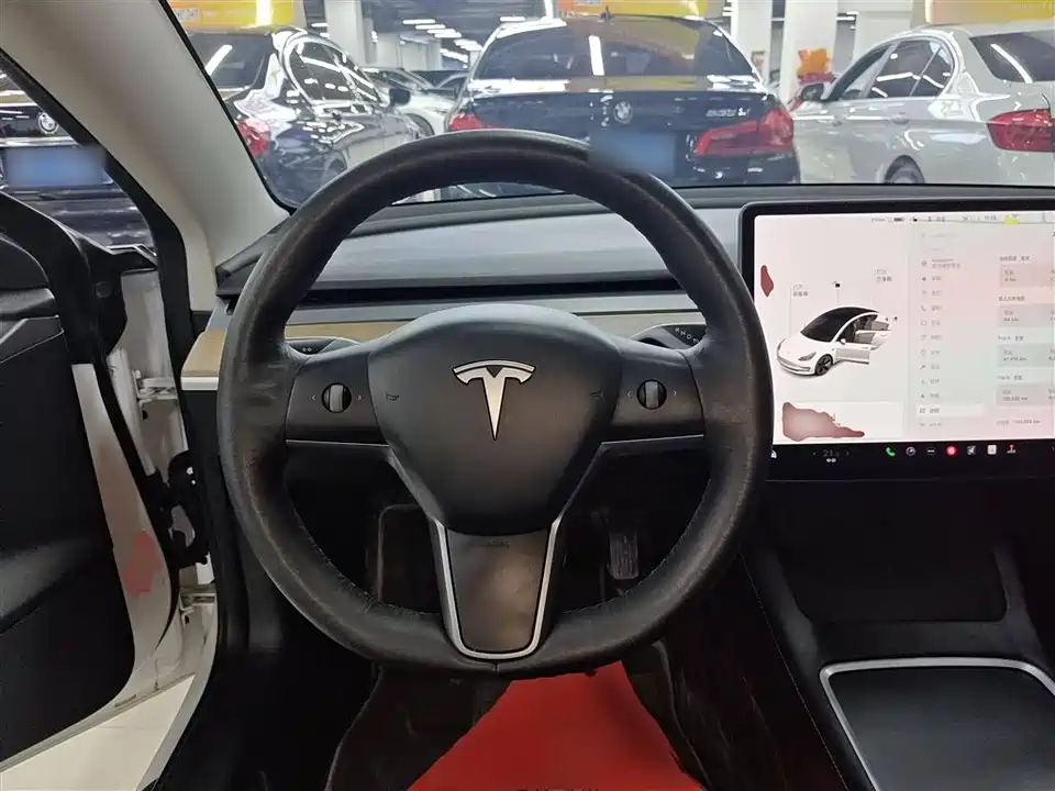 Tesla Model 3 Tesla Model 3
