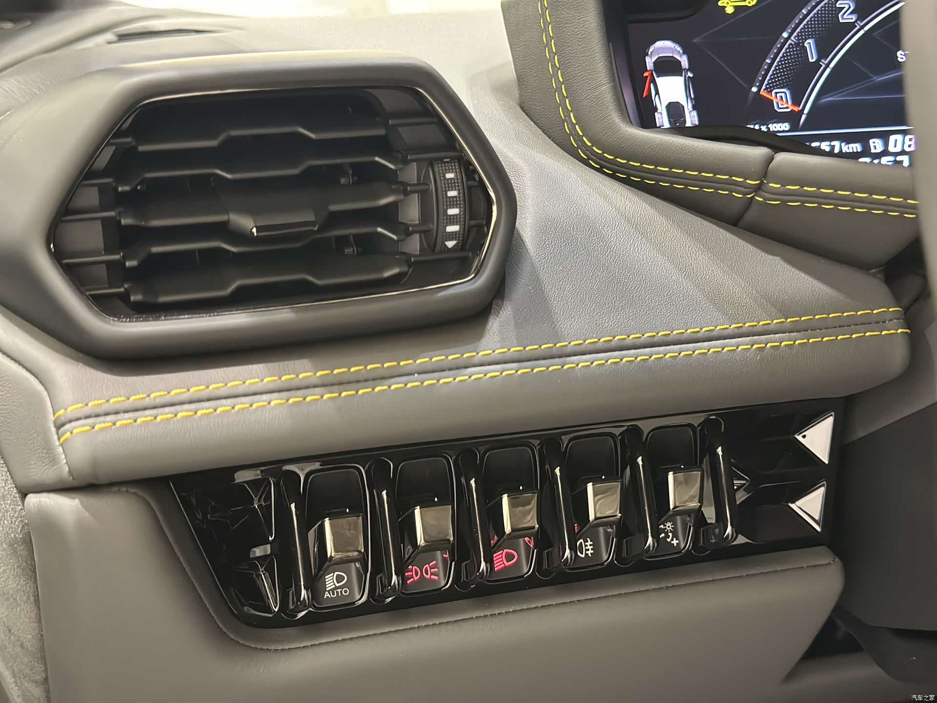 Lamborghini Huracán, 2024 15