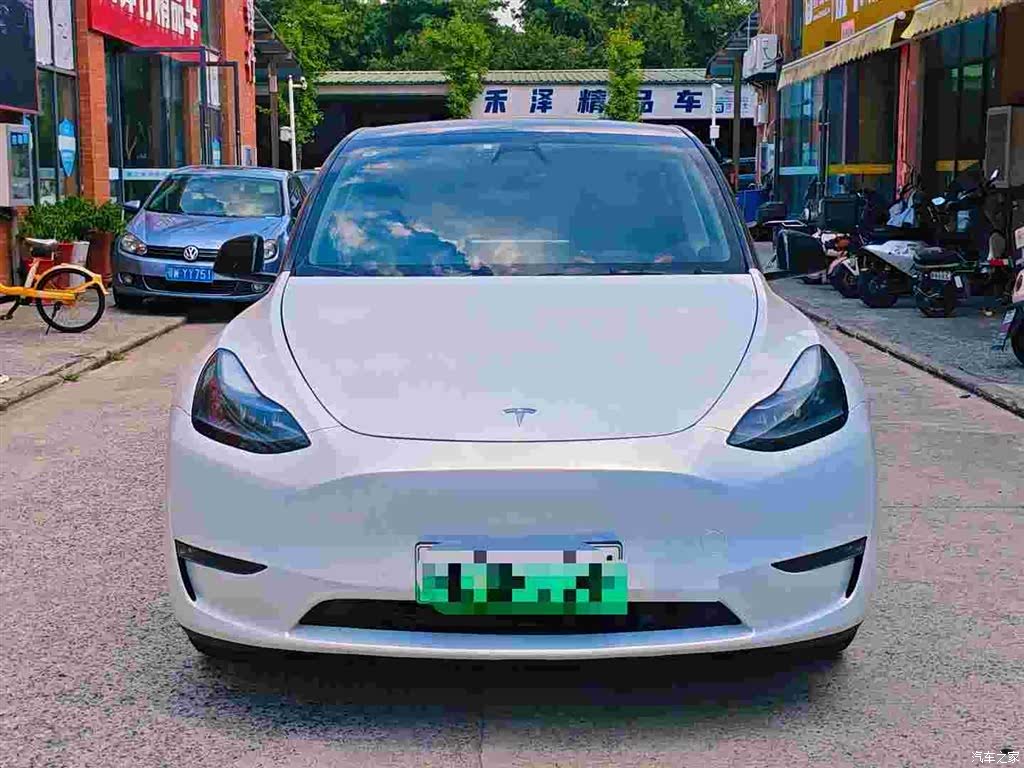 Tesla Model Y, 2021 2