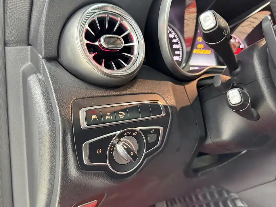 Mercedes-Benz GLC Mercedes-Benz GLC