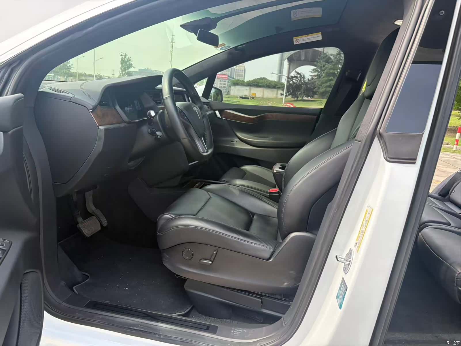 Tesla Model X, 2019 4