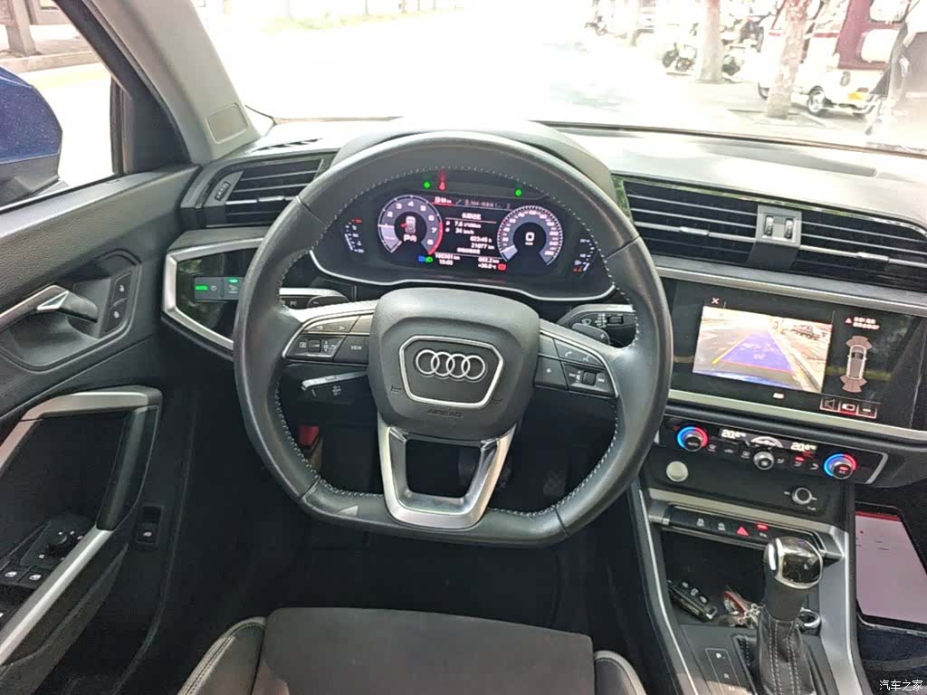 Audi Q3, 2019 11