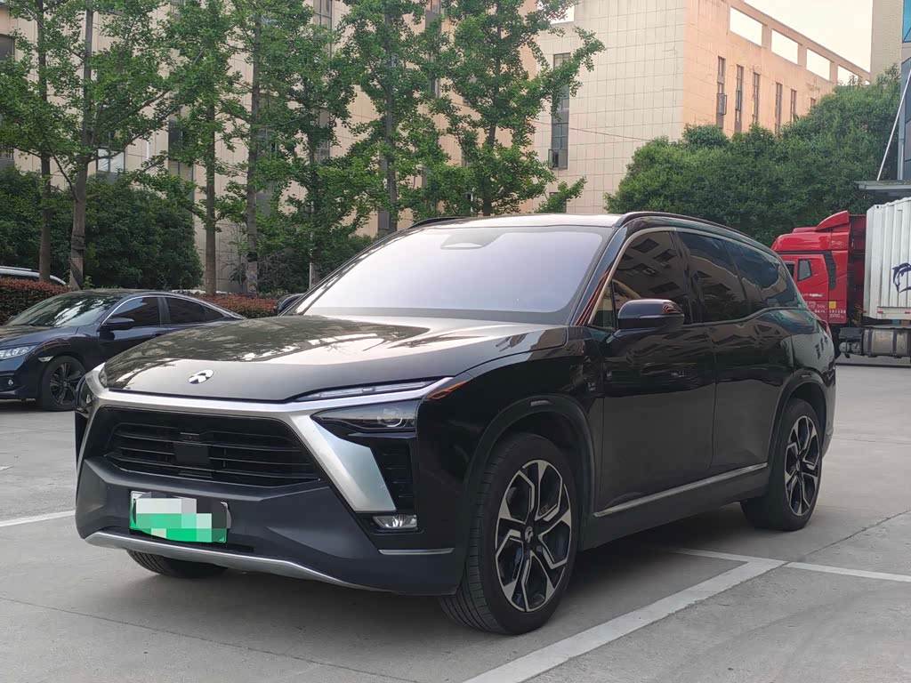 NIO ES8