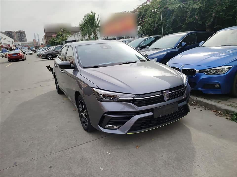 Roewe i5