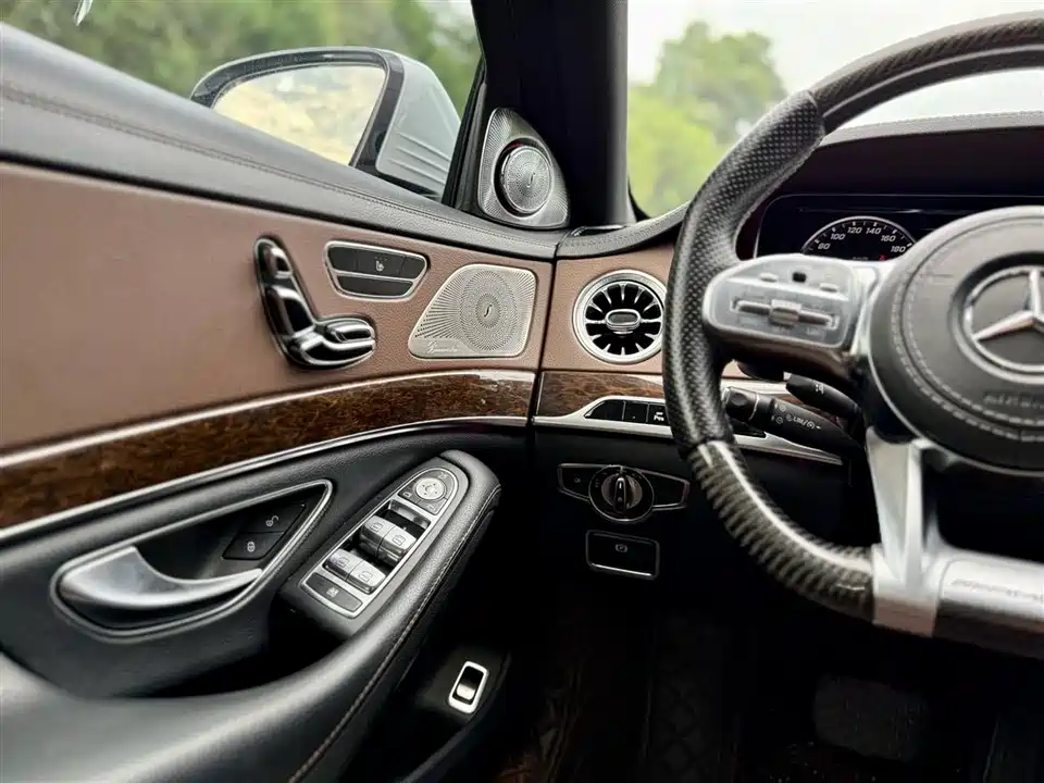Mercedes-Benz S-class Mercedes-Benz S-class