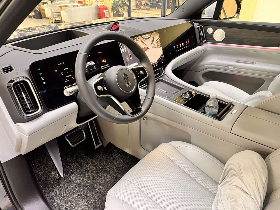 AITO Ask the world M9