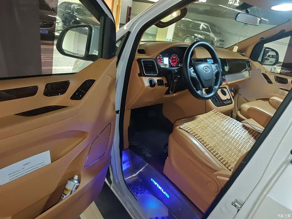Maxus G10, 2017 14