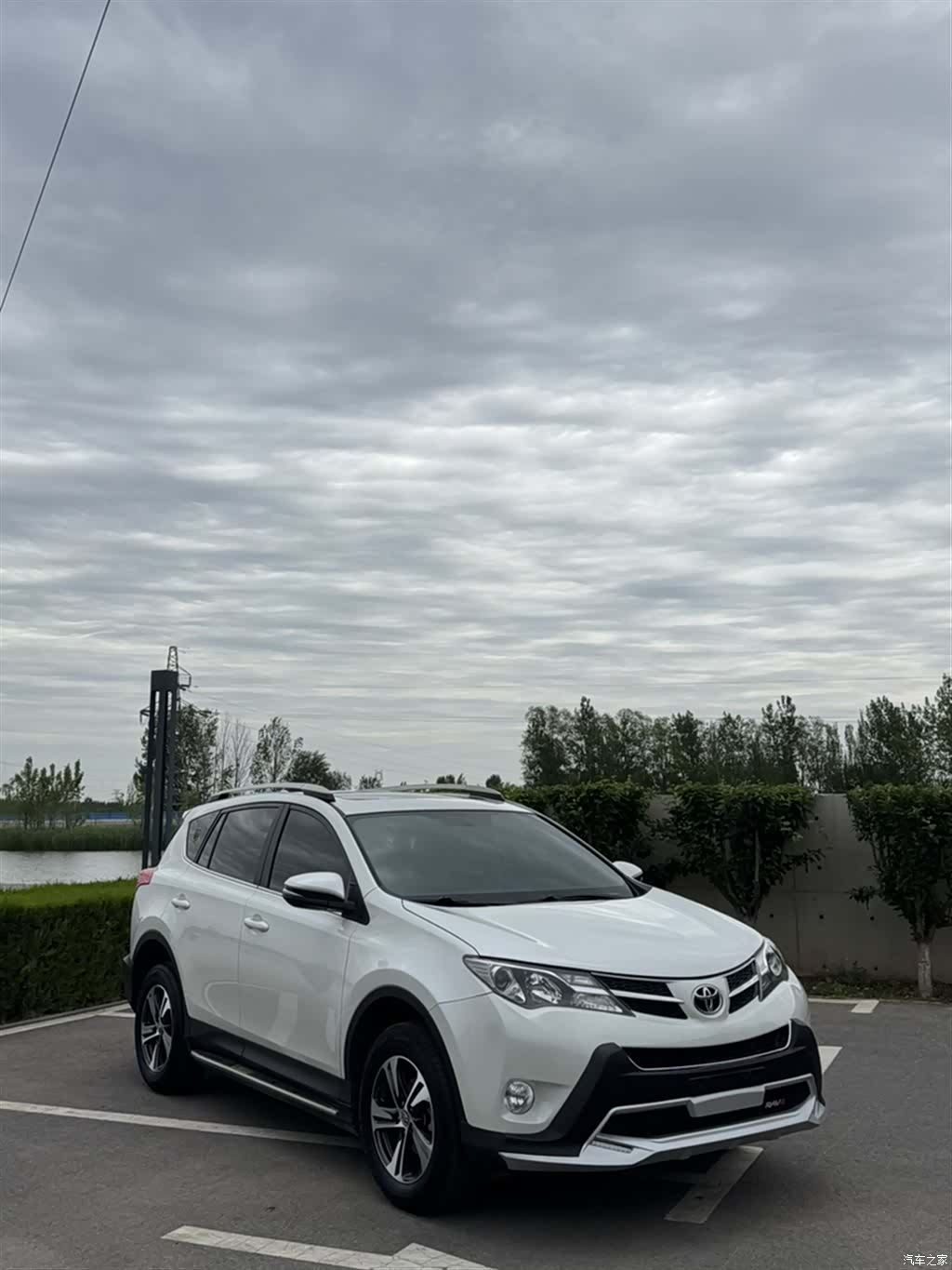 Toyota RAV4, 2015 все фото