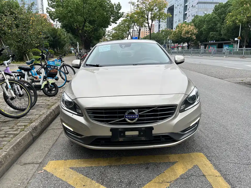 Volvo S60
