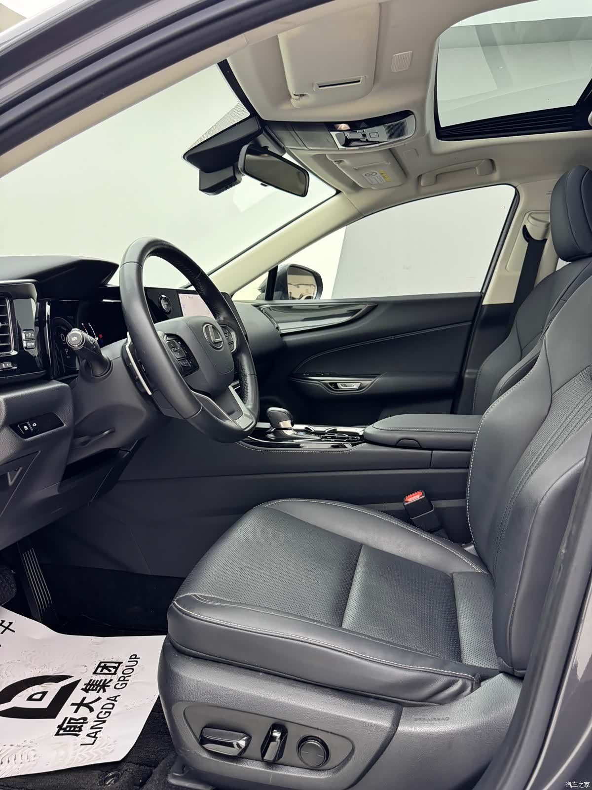 Lexus NX, 2022 9