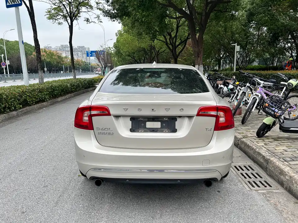 Volvo S60