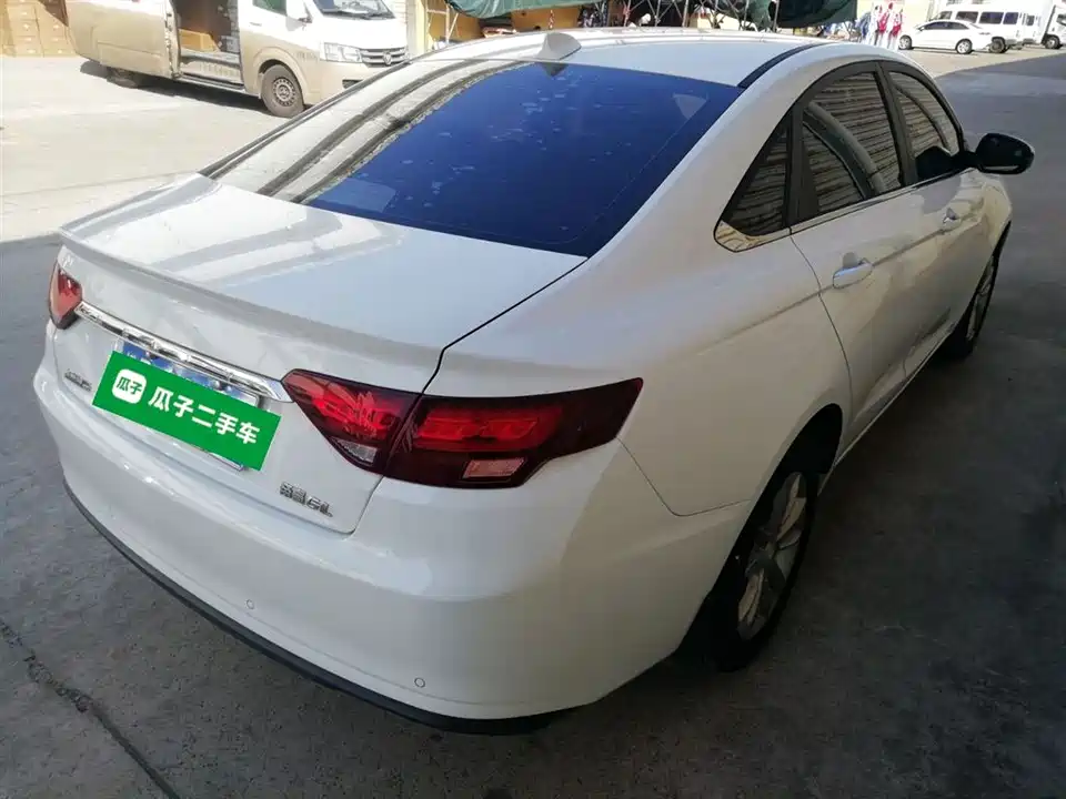 Geely Emgrand GL