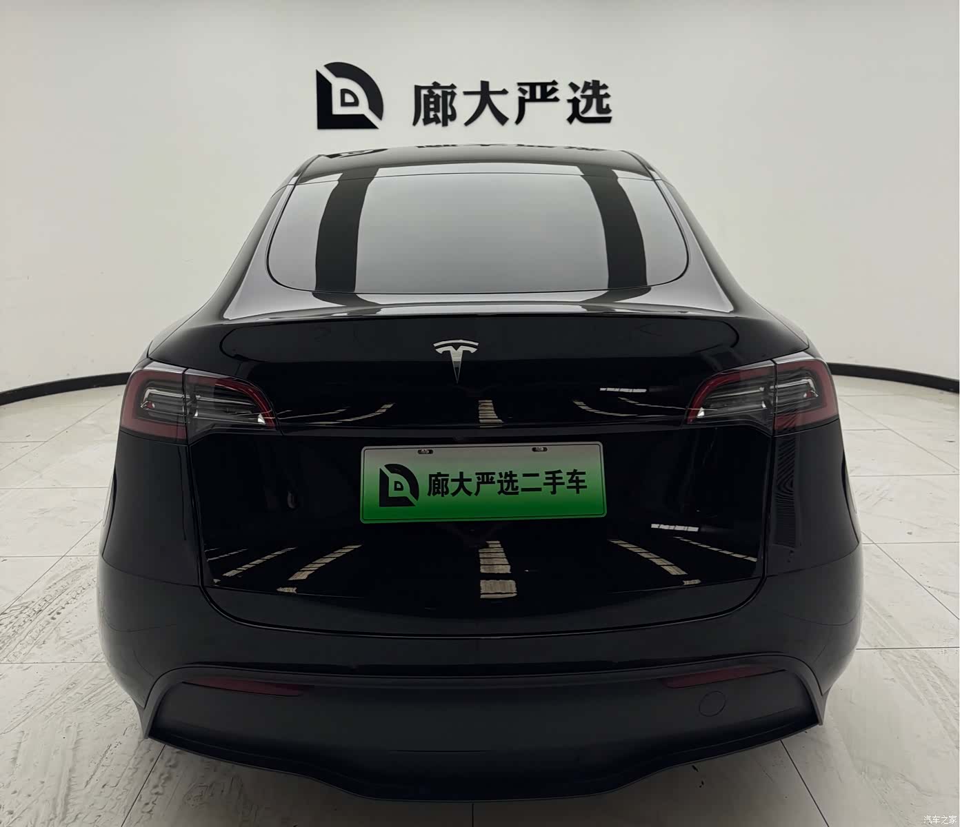 Tesla Model Y, 2022 4