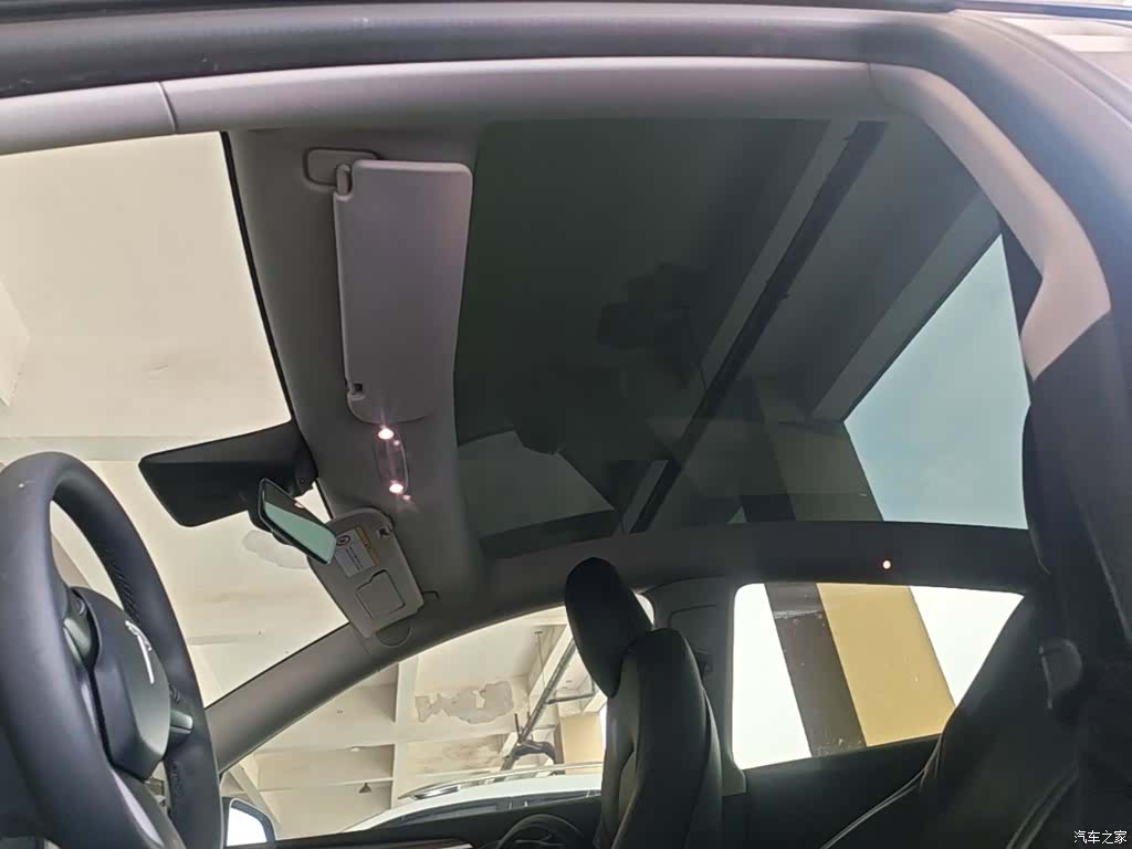 Tesla Model Y, 2022 18