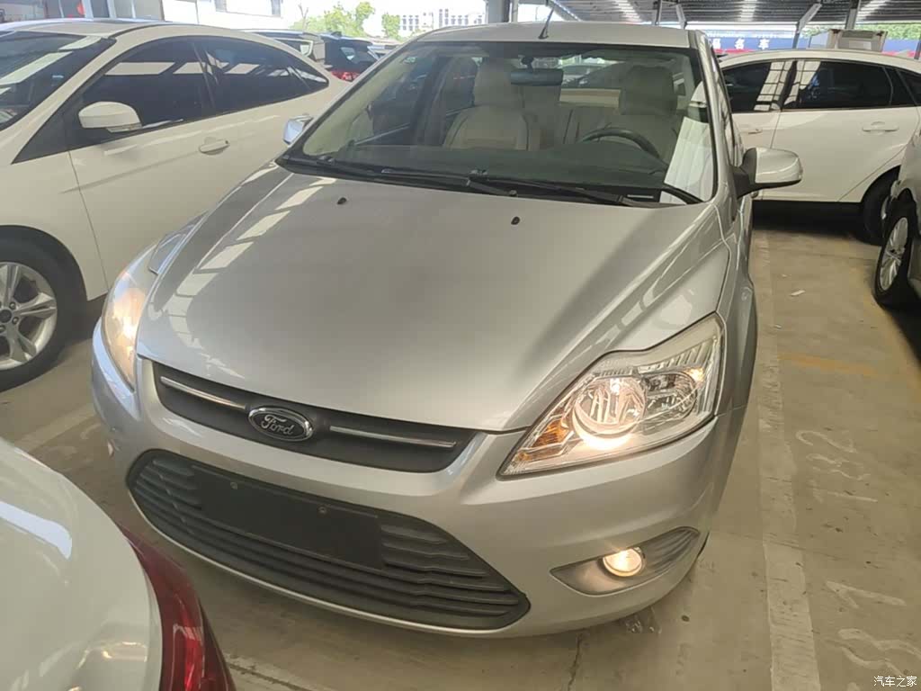 Ford Focus, 2014 3