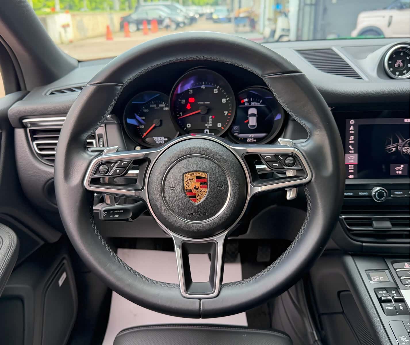 Porsche Macan, 2018 13