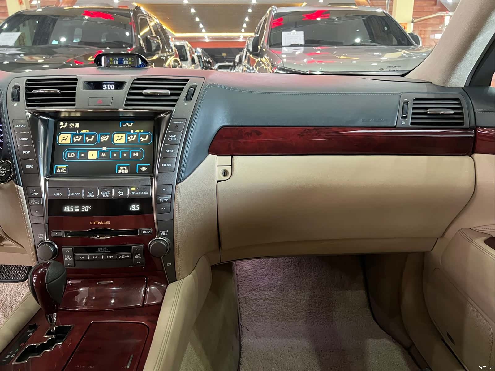 Lexus LS, 2008 11