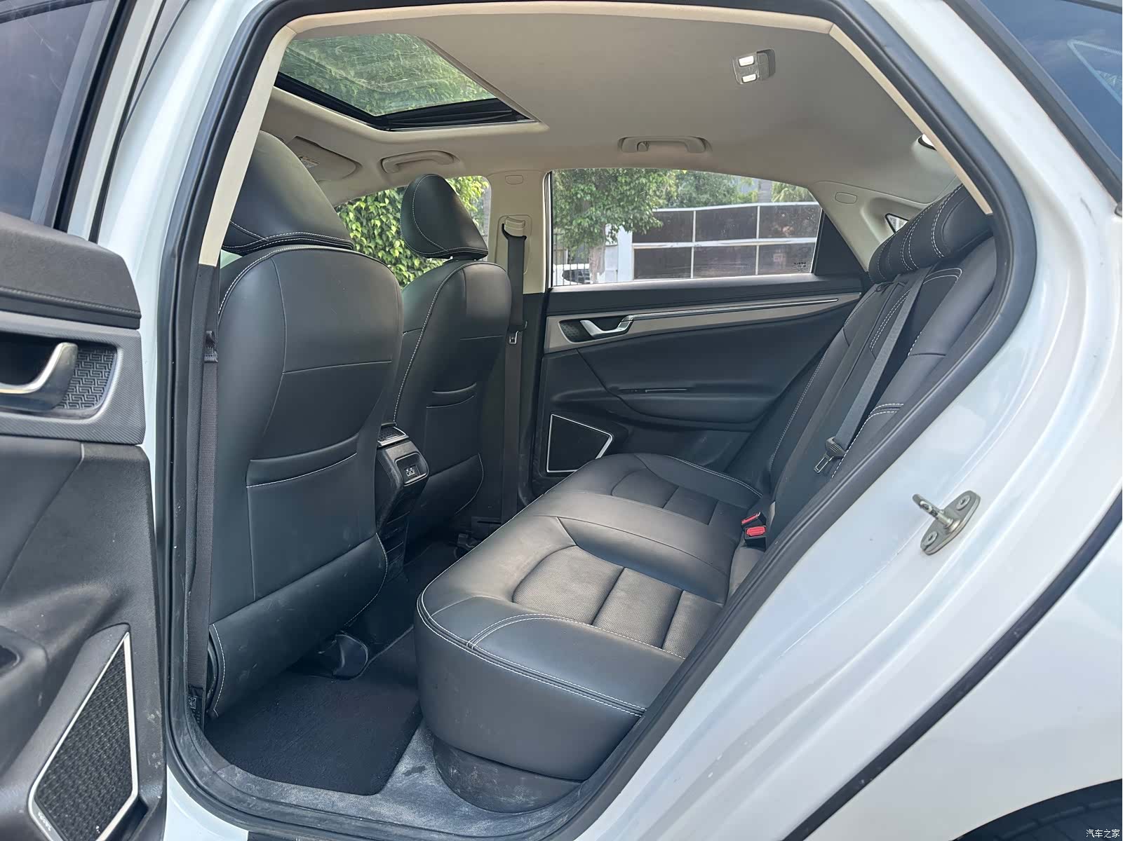 Geely Emgrand, 2018 все фото