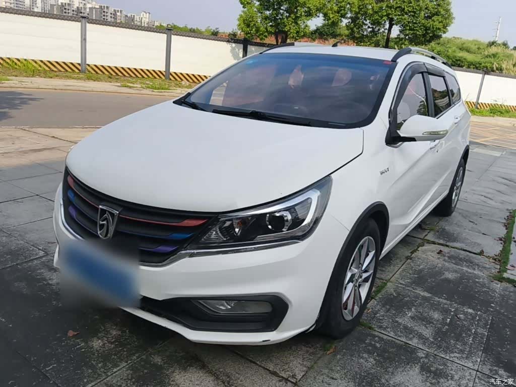 Wuling 310W, 2017 2
