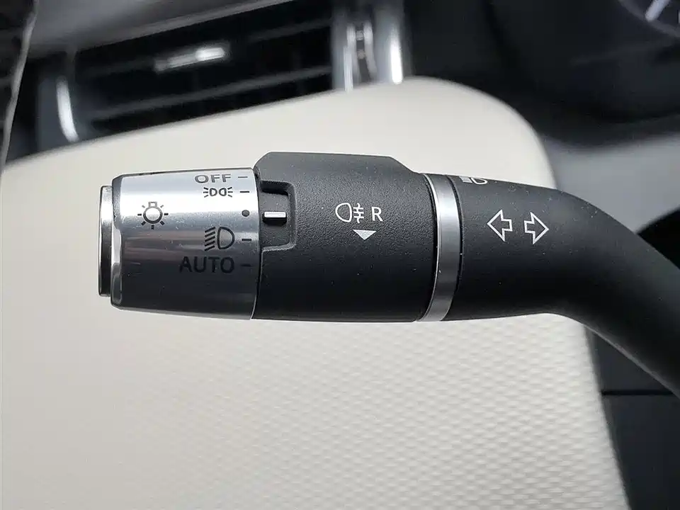 Land Rover Discover sports