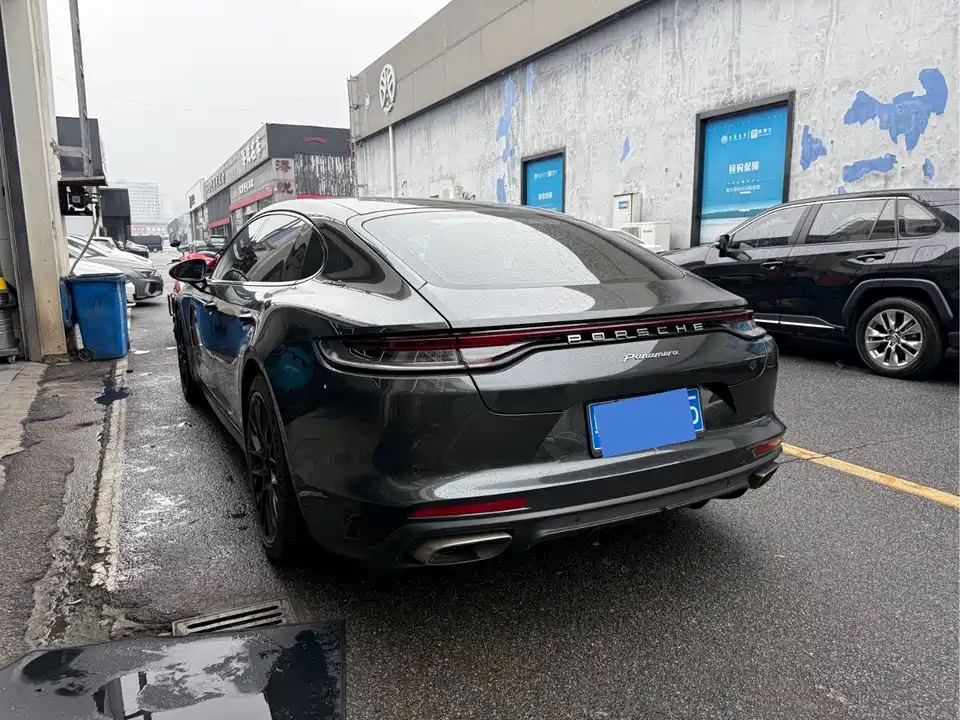 Porsche Panamera