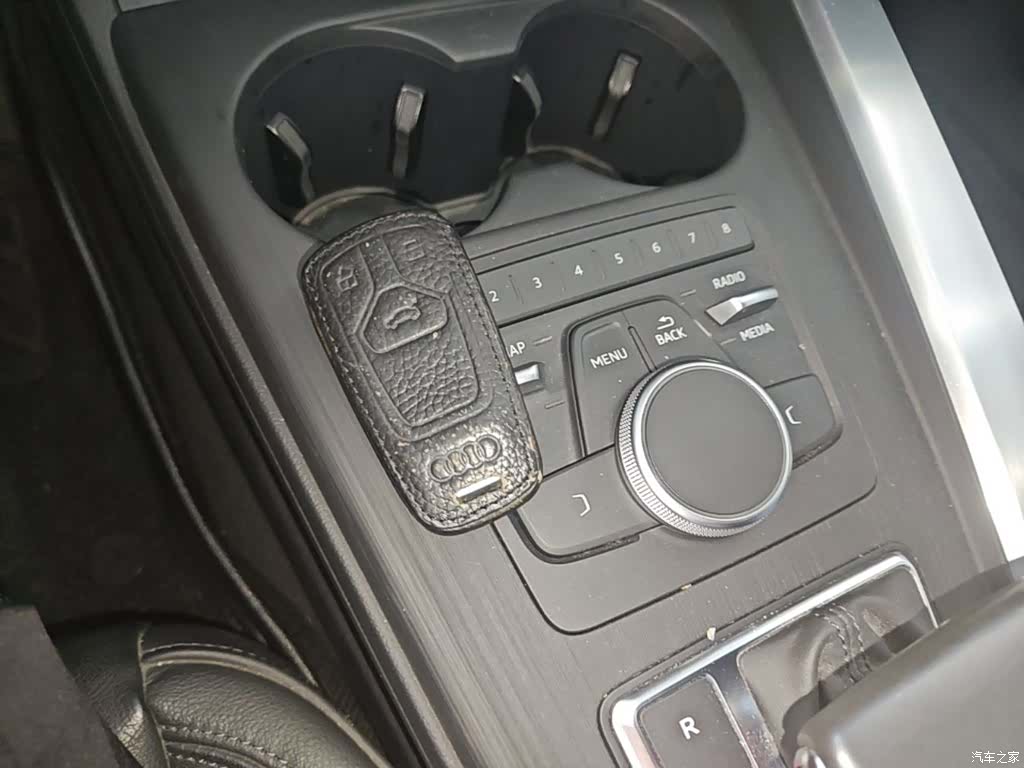 Audi A4L, 2018 15