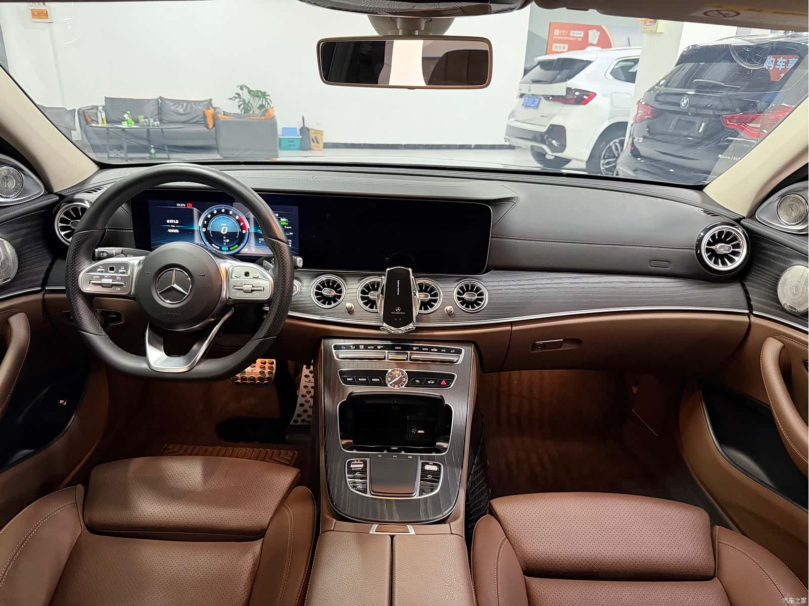 Mercedes-Benz E-Class, 2019 9