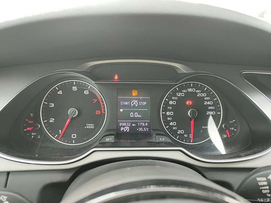 Audi A4L, 2014 12