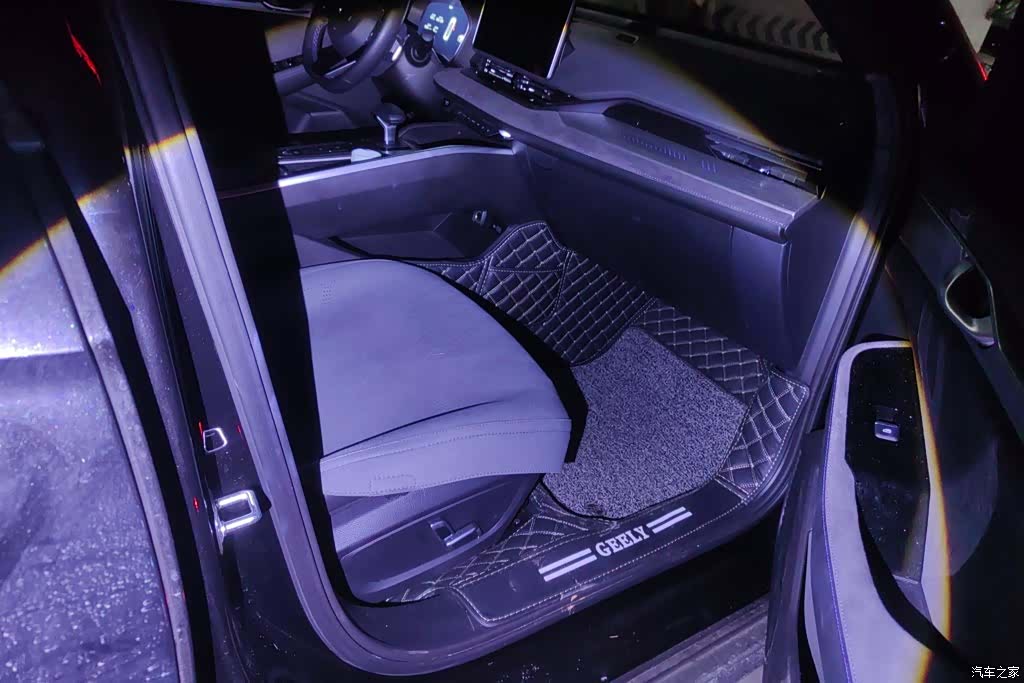 Geely Preface, 2024 8