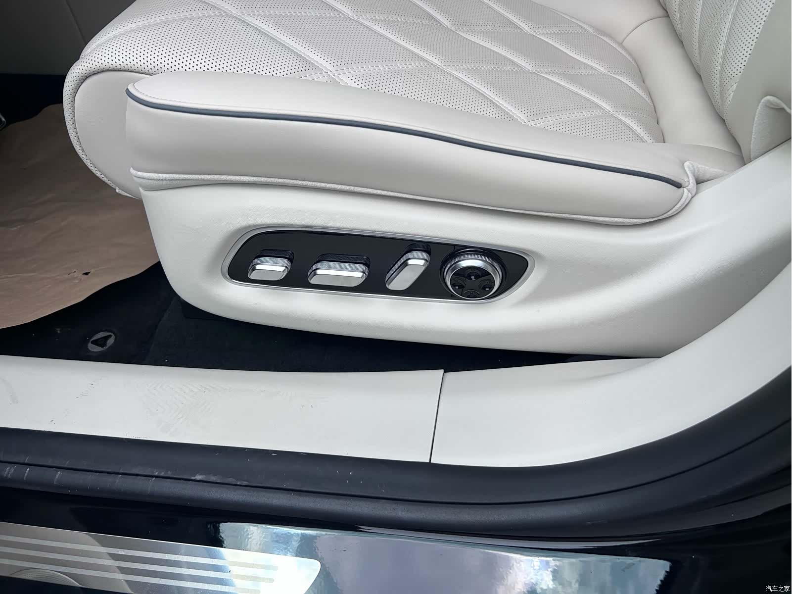 Stelato S9, 2025 11