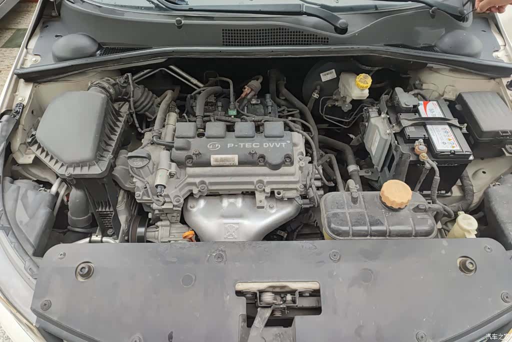 Wuling 310W, 2019 10