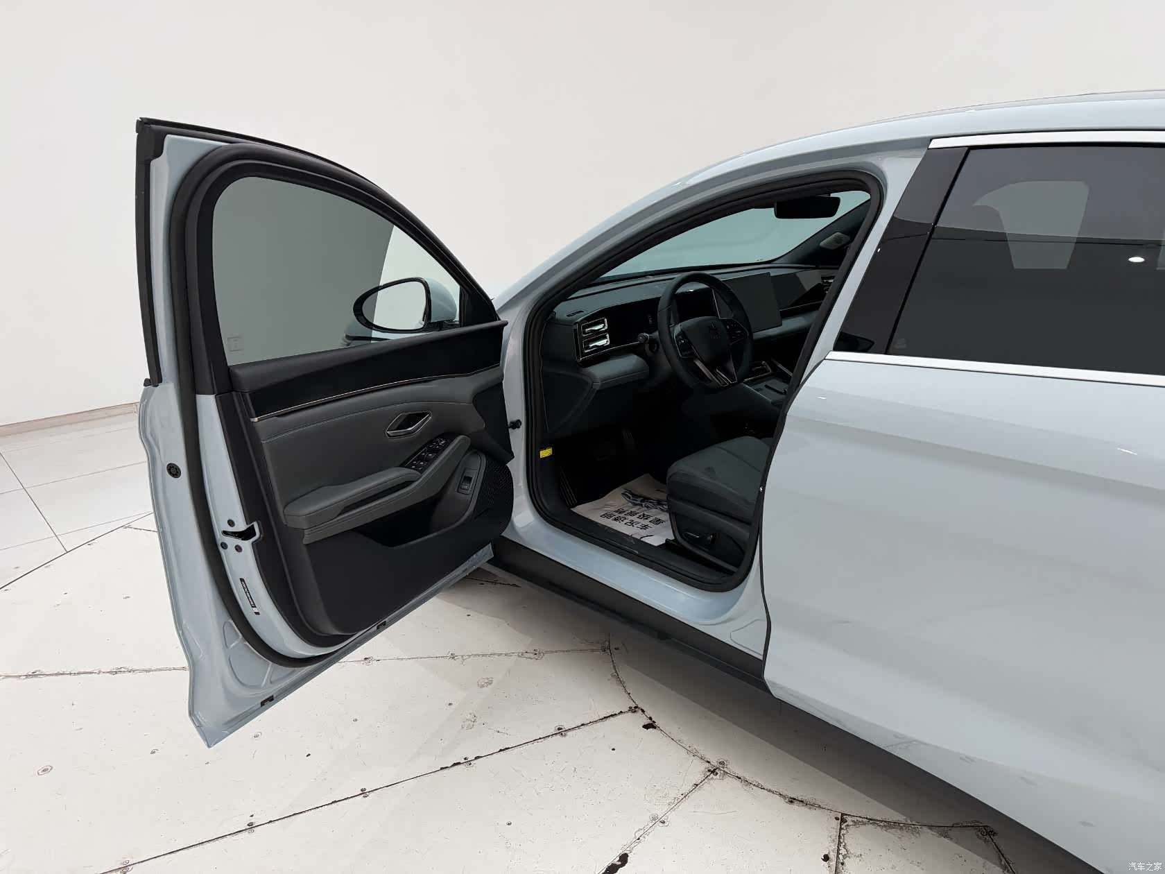 BYD Qin, 2024 13