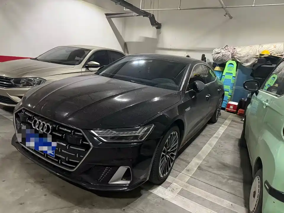 Audi A7L