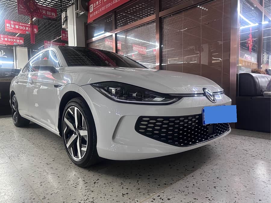Volkswagen Lamando 2023, фото 2