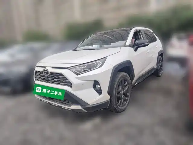 Toyota RAV4 2022 — купить из Китая под заказ