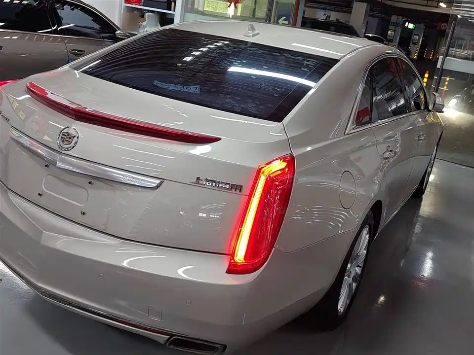 Cadillac XTS