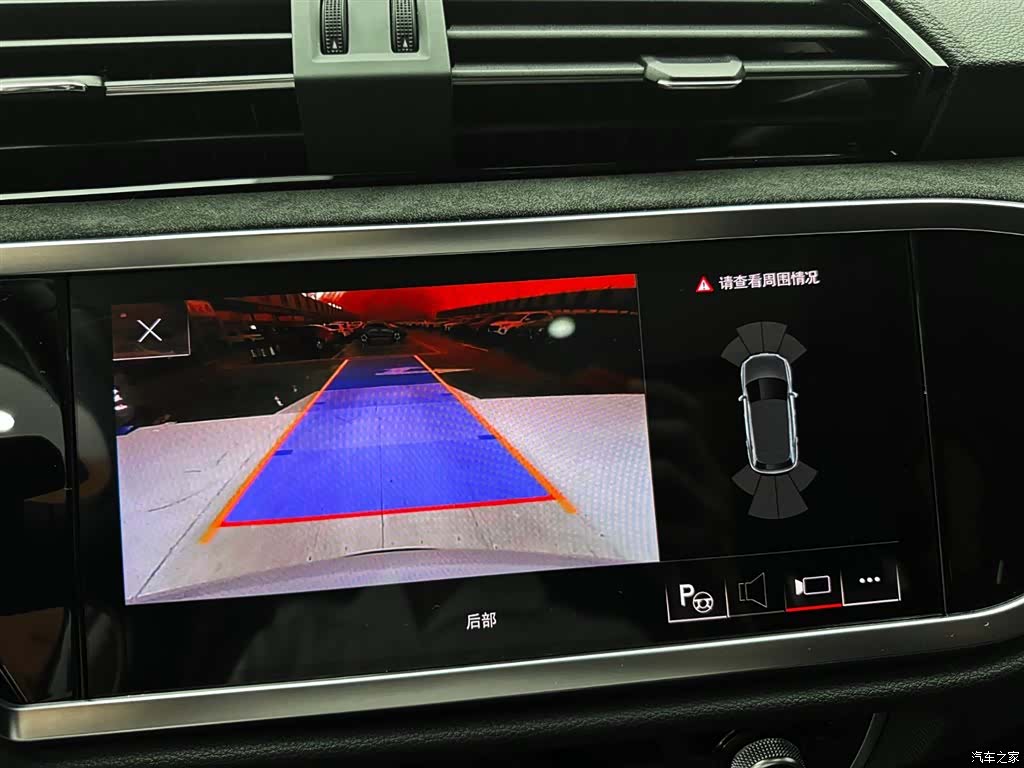 Audi Q3, 2022 14