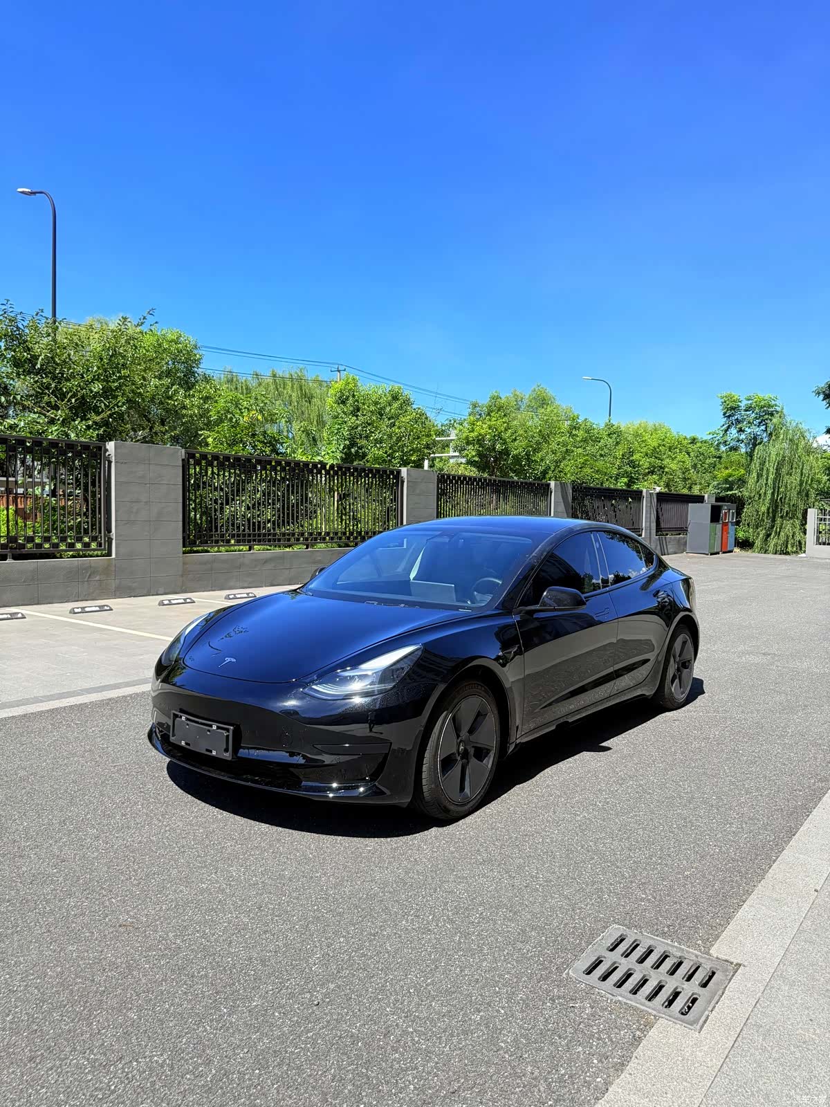Tesla Model 3, 2022 1