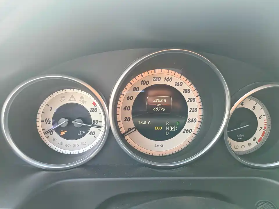 Mercedes-Benz E-class Mercedes-Benz E-class