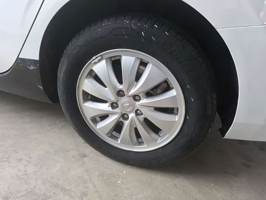 Changan Eado EV 2022, фото 14