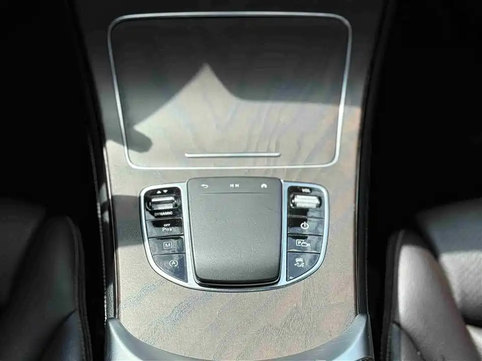 Mercedes-Benz GLC Mercedes-Benz GLC