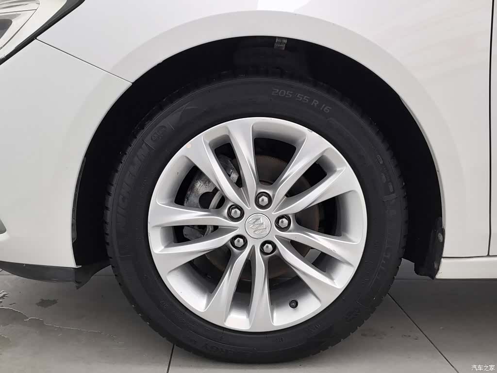 Buick Verano, 2018 17