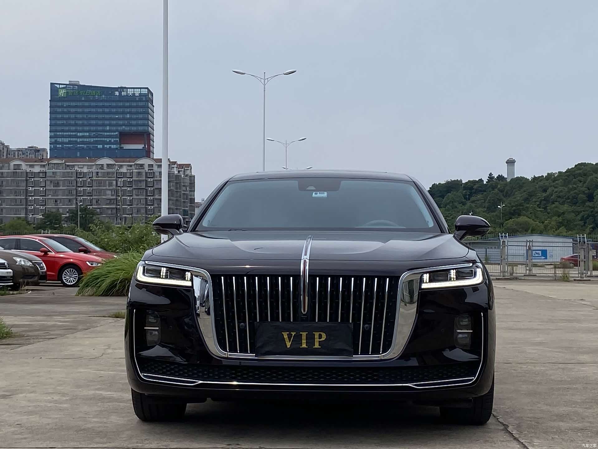 Hongqi H9, 2022 2