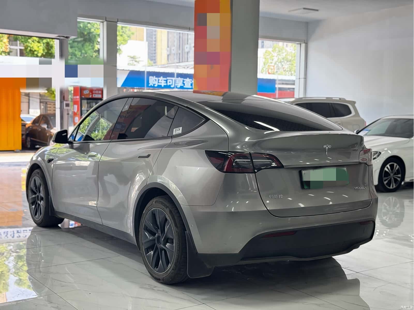 Tesla Model Y, 2022 11